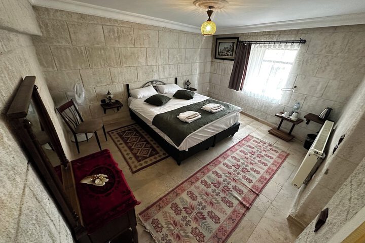 Room 45 of 83