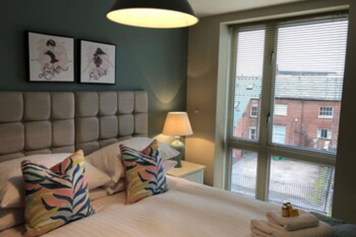 Room 15 of 18