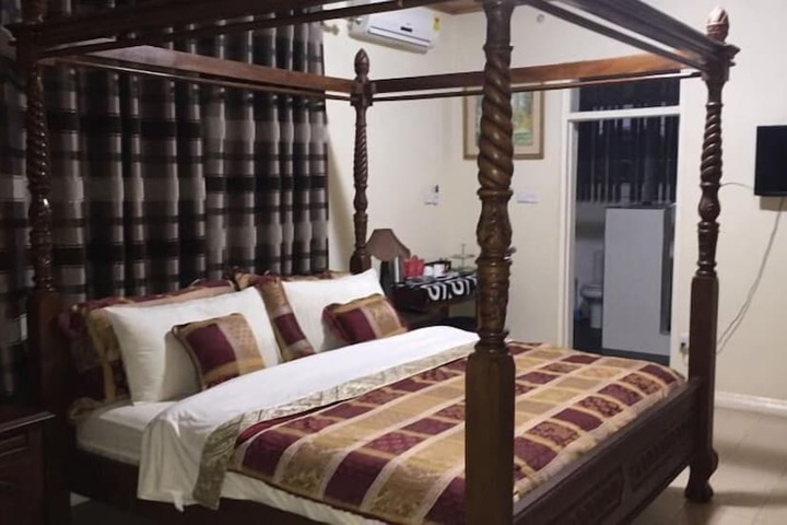 Campbell Hotel Accra