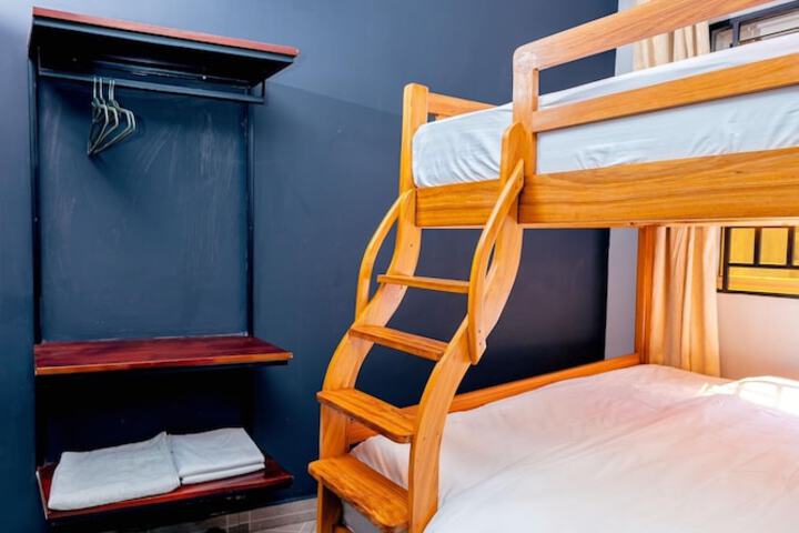Room 3 of 42