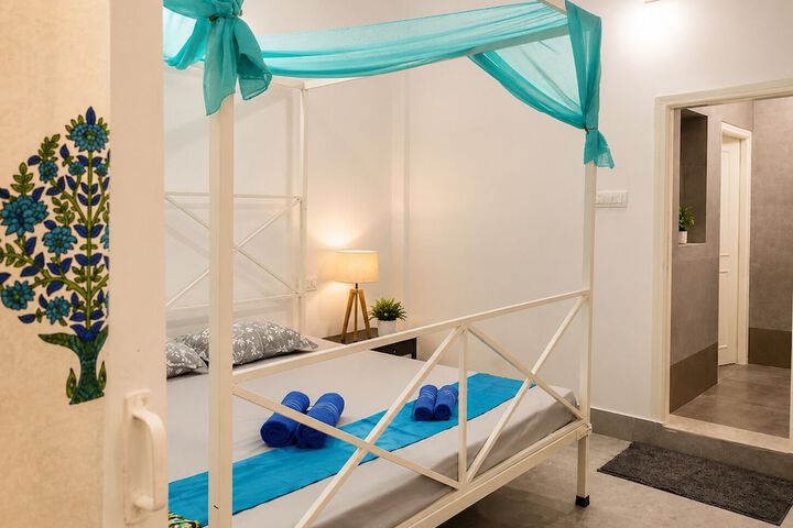 Room 18 of 31