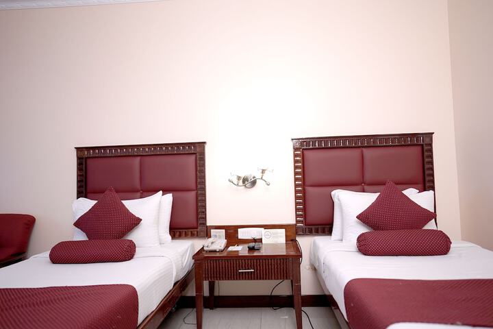 Room 5 of 28