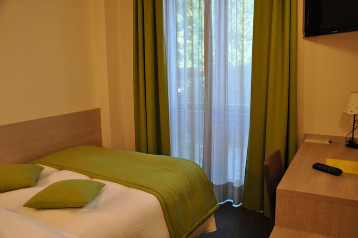 Room 25 of 55