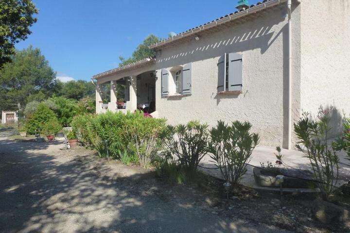 Photo 23