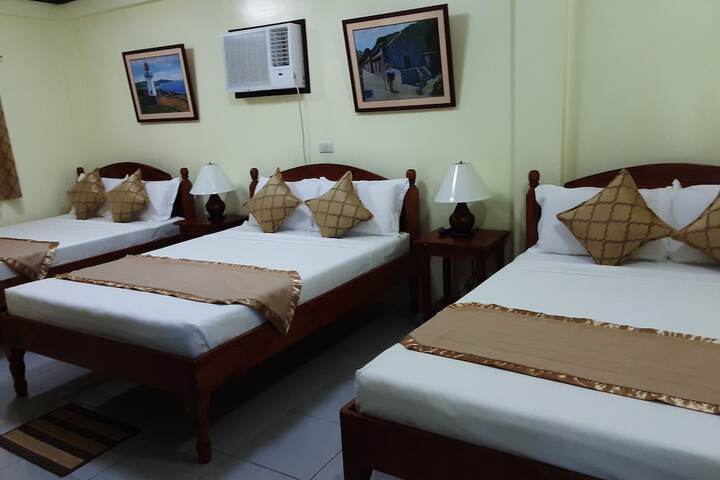 Room 8 of 17