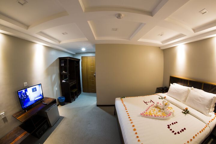 Room 6 of 57