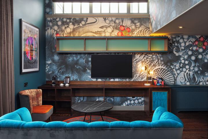 Room 25 of 86