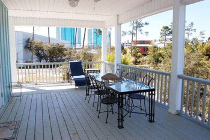 Terrace/Patio 4 of 33