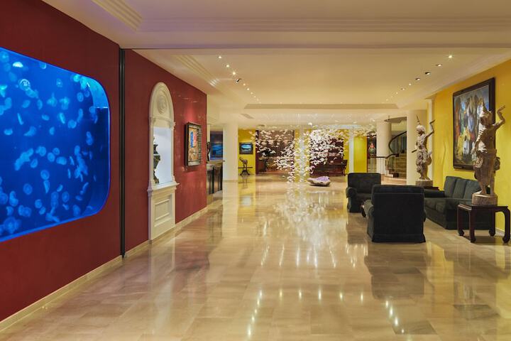 Lobby Entry