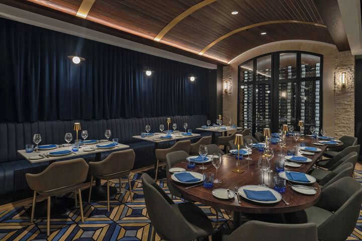 Dining 42 of 69