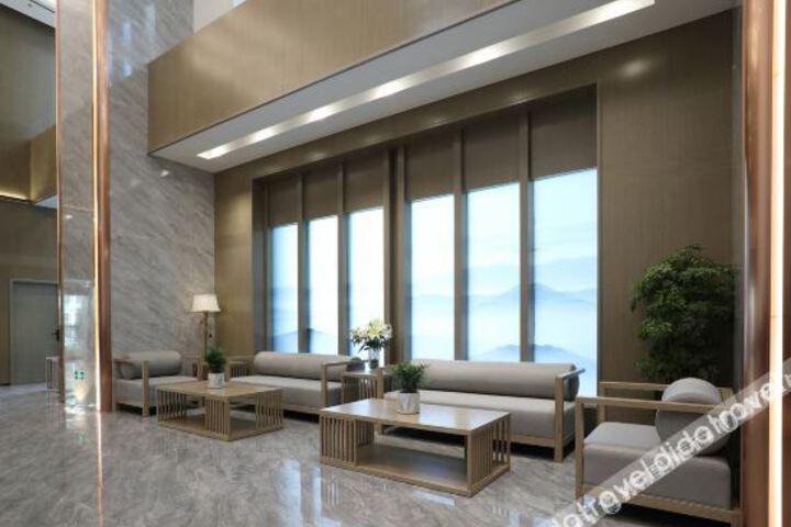 Hotel Interior 6 of 16