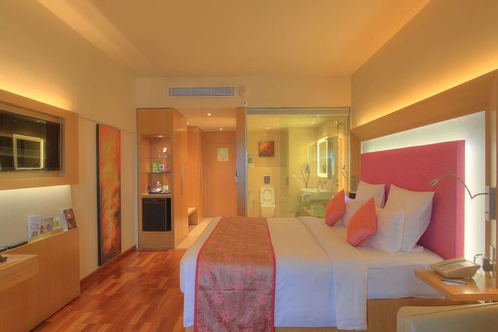Room 18 of 87