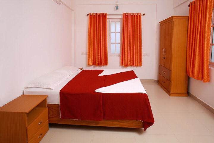 Room 5 of 61