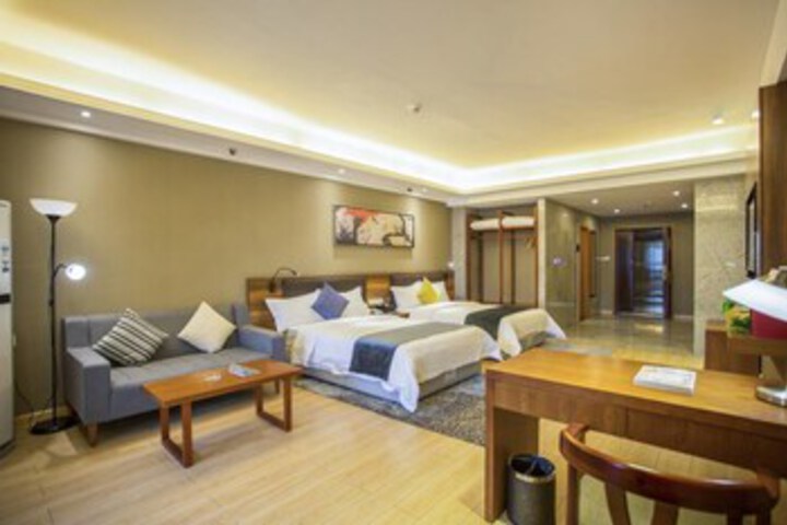 Room 12 of 70