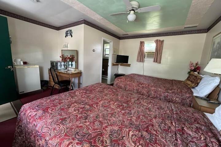 Room 11 of 30