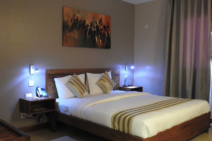 Room 5 of 30