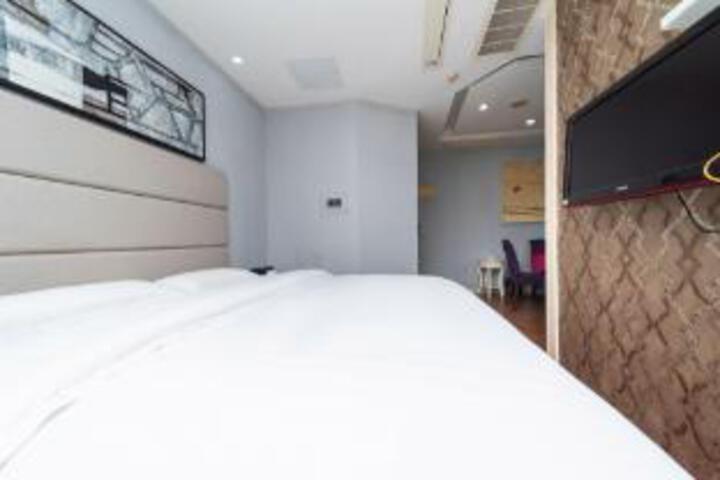 Liren Theme Hotel