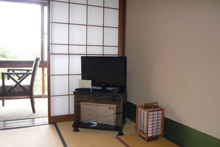 Room 23 of 134