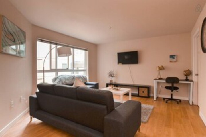 Room 8 of 17