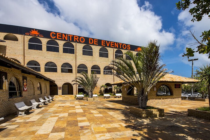 Business Center 74 of 82