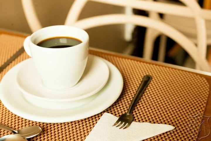 Breakfast/Coffee Service 17 of 32