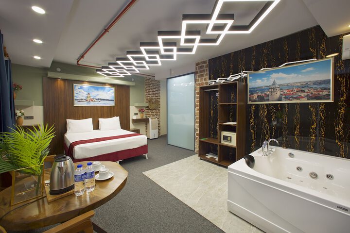 Room 6 of 49