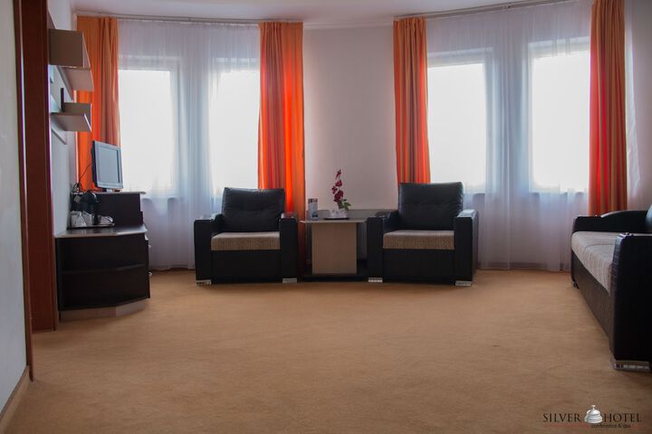 Room 17 of 51