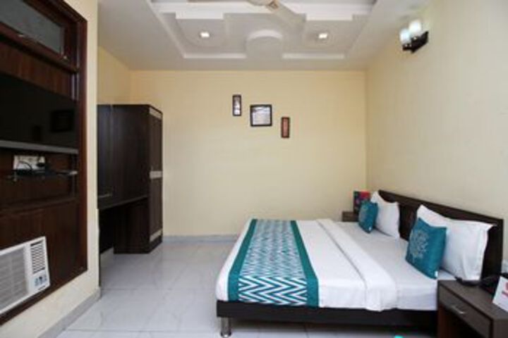 Room 7 of 22