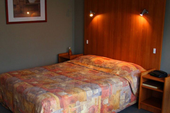 Room 7 of 17