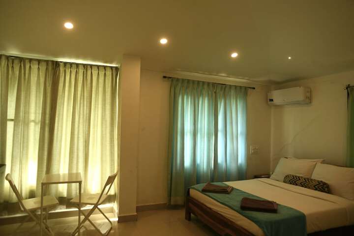 Room 12 of 52