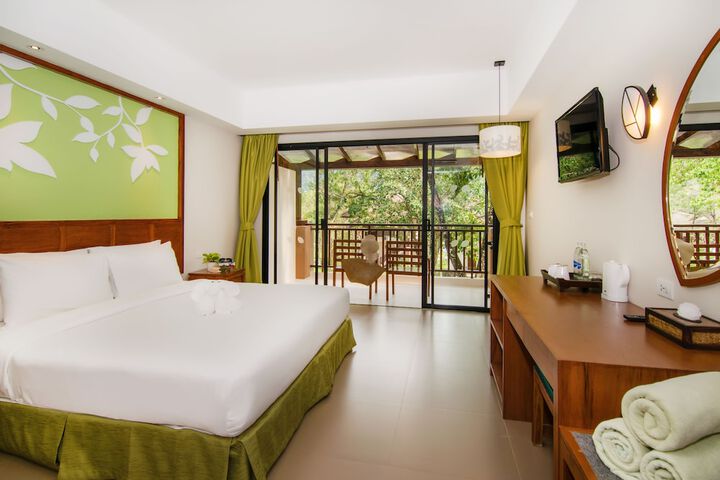 Room 16 of 90