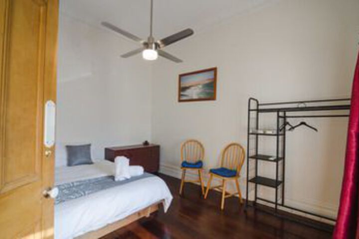 Room 7 of 28