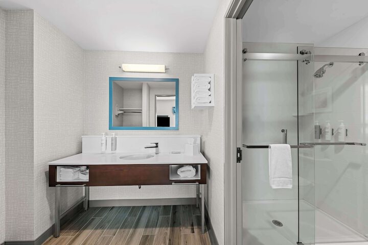 Bathroom shower
