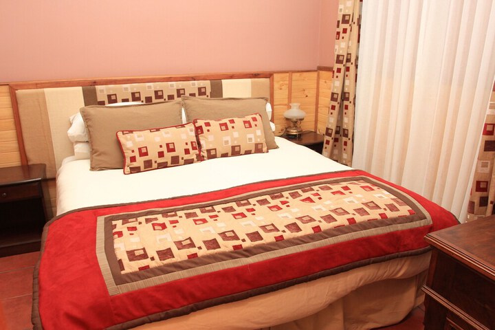 Room 9 of 32