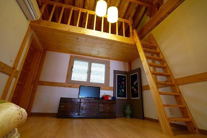 Room 8 of 73