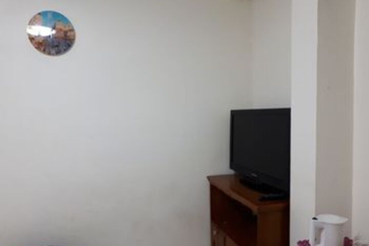 Room 23 of 29