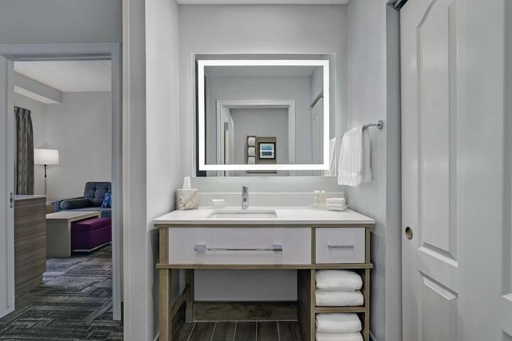 1 King Bed Studio Suite (6 of 27)