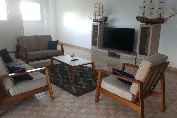 Room 9 of 28