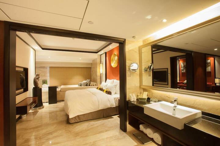 Room 9 of 57
