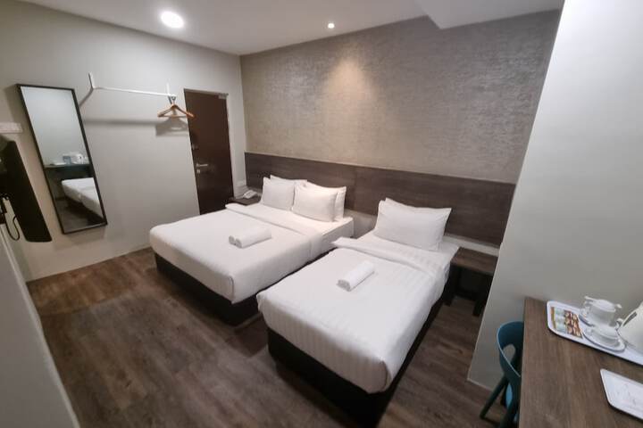 Room 97 of 138