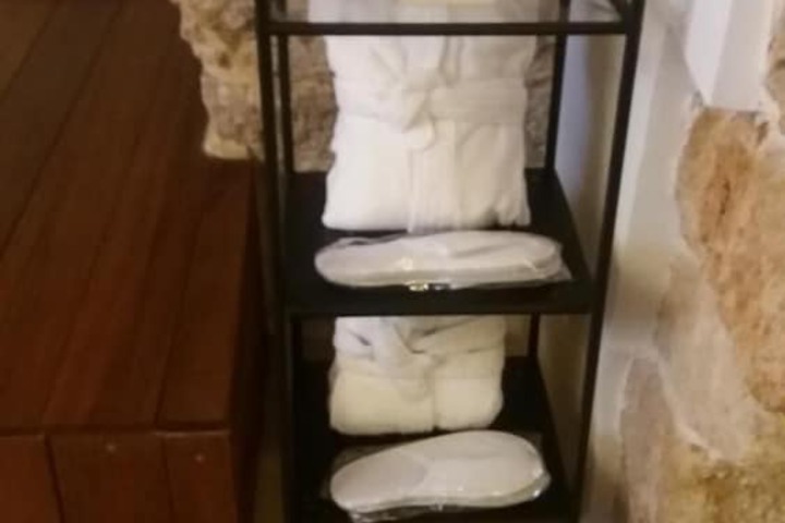 Room 12 of 23