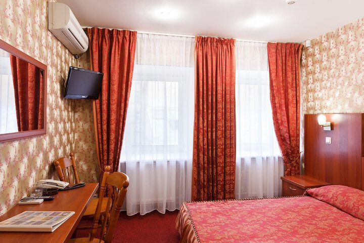 Room 16 of 114