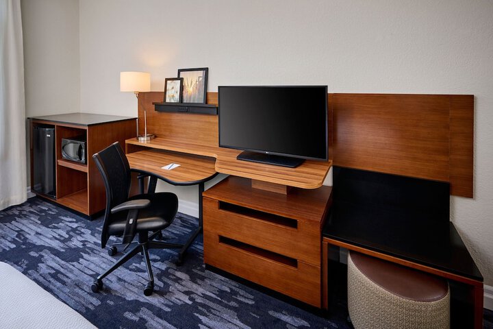Room 8 of 39