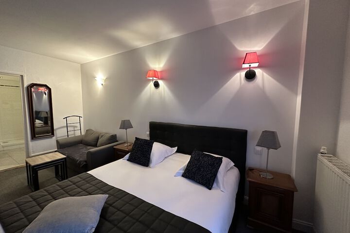 Room 15 of 35