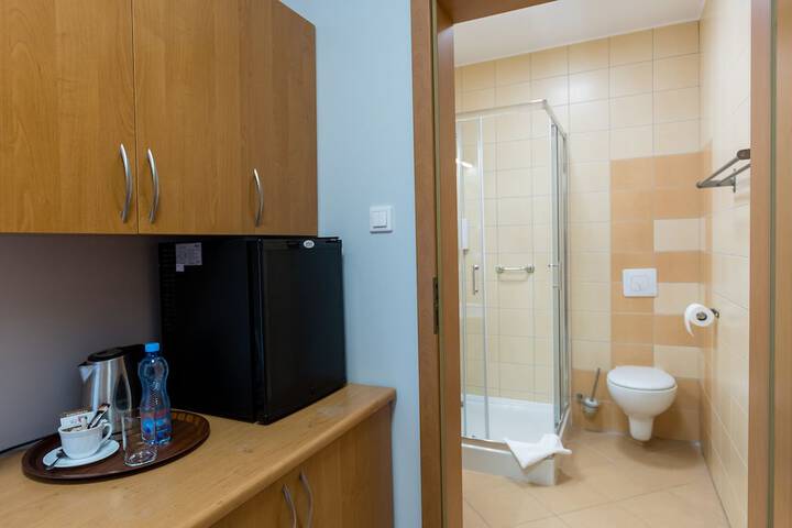 Room 35 of 61