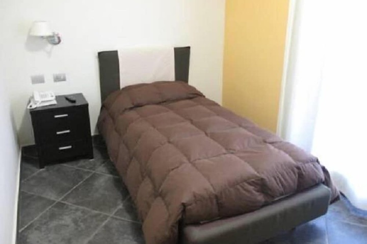 Room 7 of 41