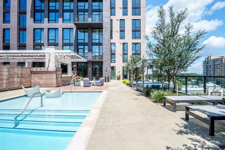Global Luxury Suites at Reston Town Center