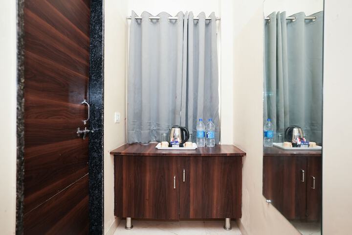 Room 11 of 39