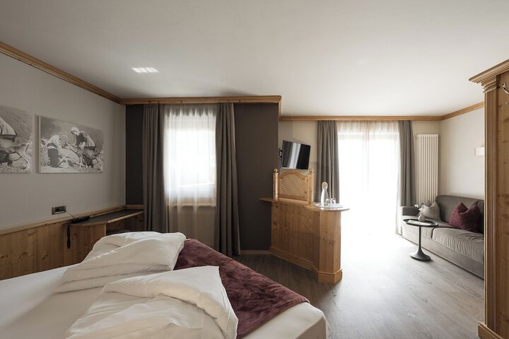 Room 19 of 104