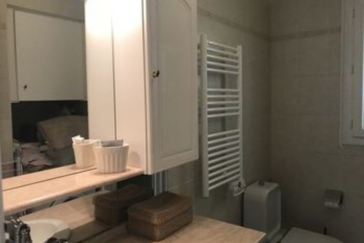 Room 3 of 22